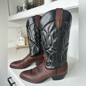 Vintage Bronco Western Cowboy Boots Black & Brown Men 8D, Women 9.5 Made in USA